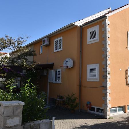 Apartment Andrea Orebić Buitenkant foto