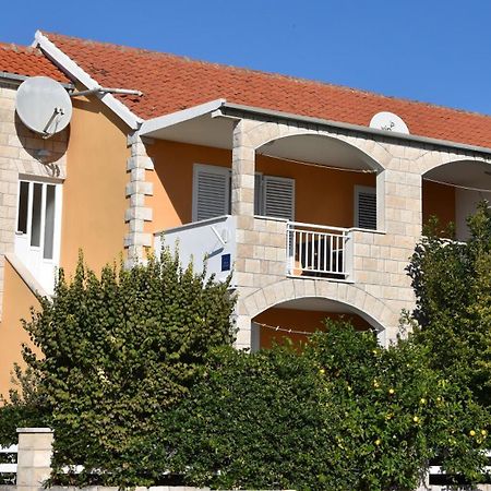 Apartment Andrea Orebić Buitenkant foto