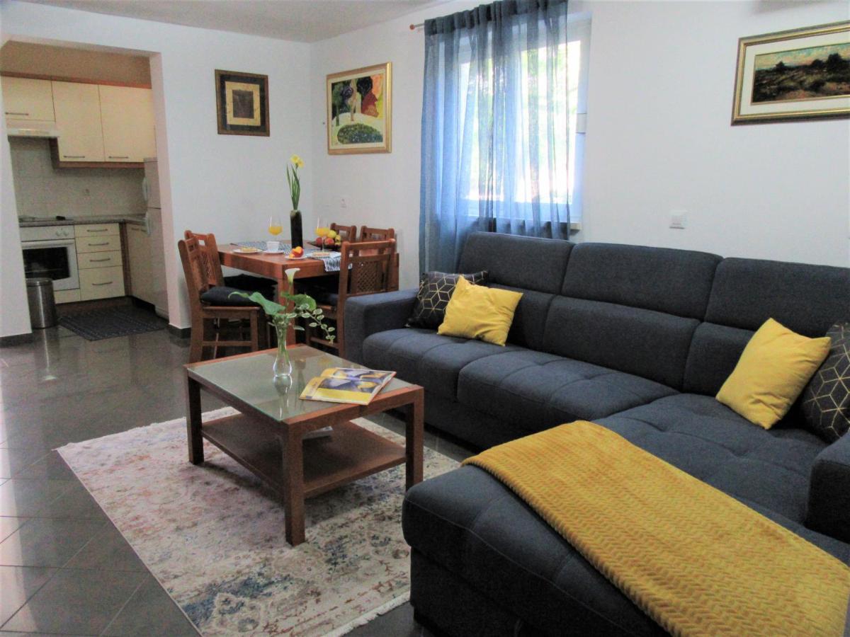 Apartment Andrea Orebić Buitenkant foto