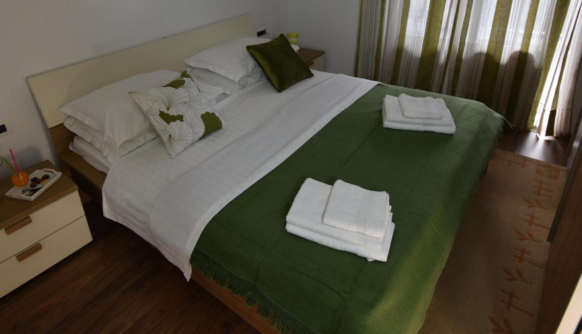Apartment Andrea Orebić Buitenkant foto