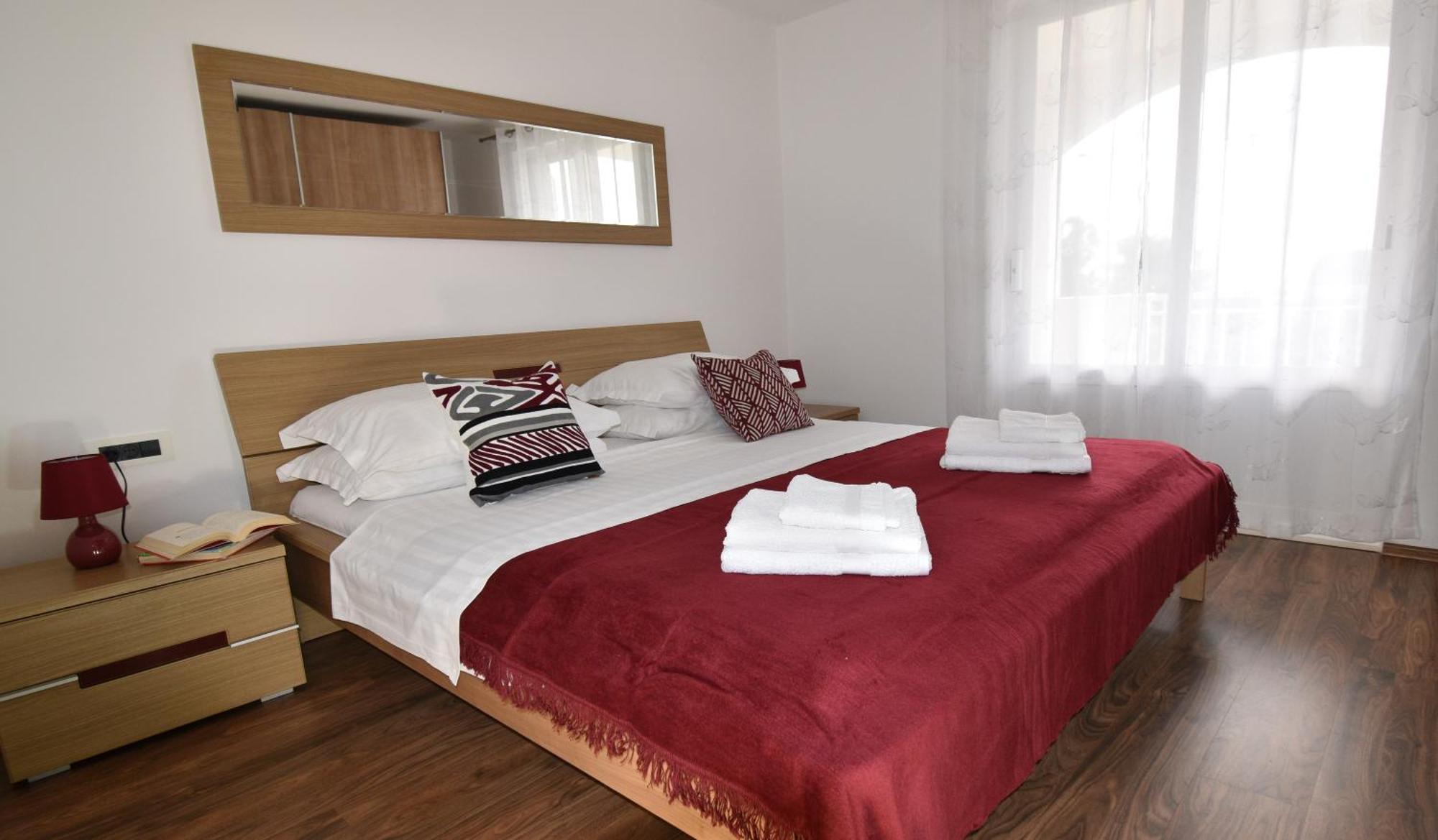 Apartment Andrea Orebić Buitenkant foto
