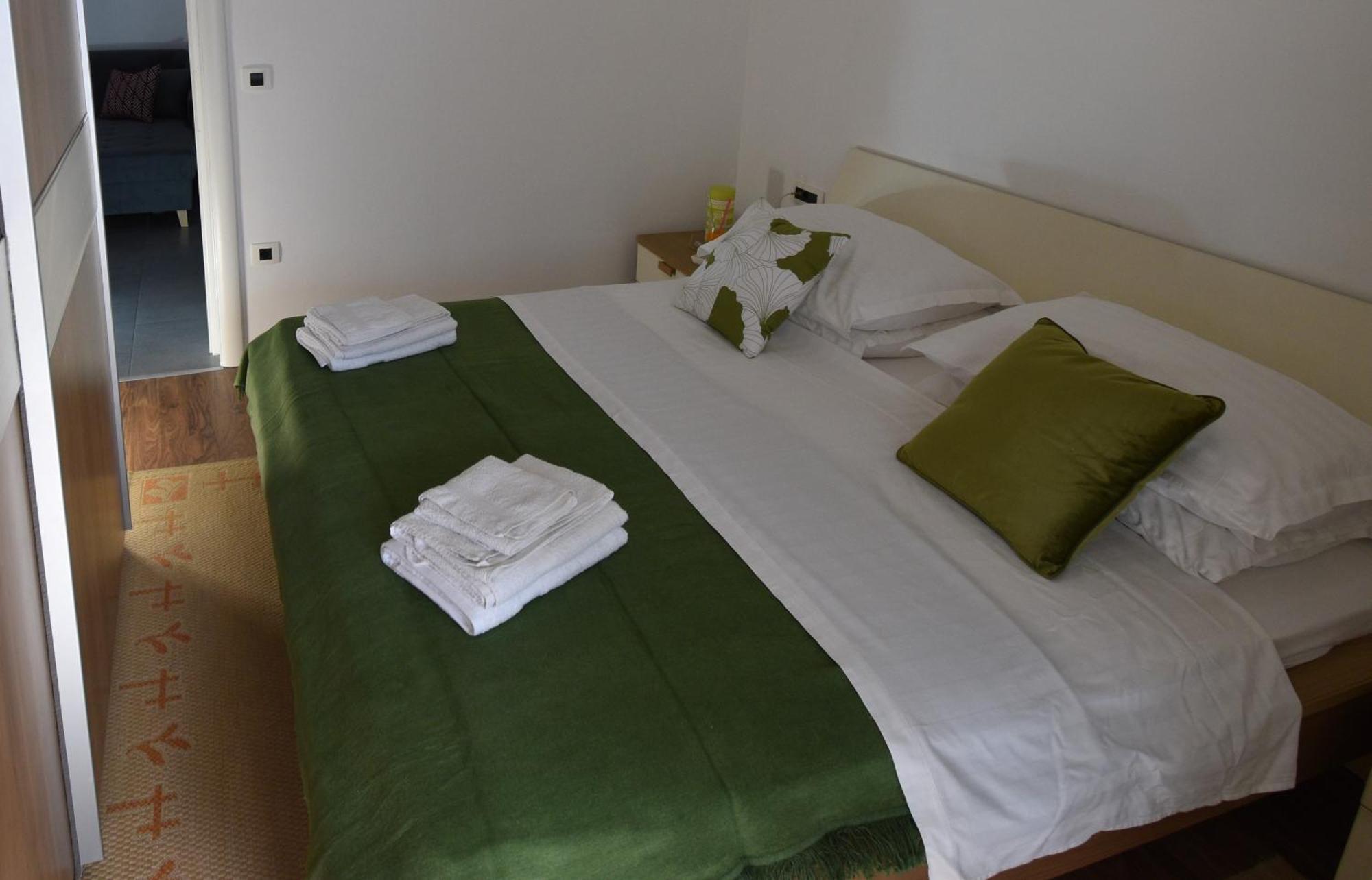Apartment Andrea Orebić Buitenkant foto