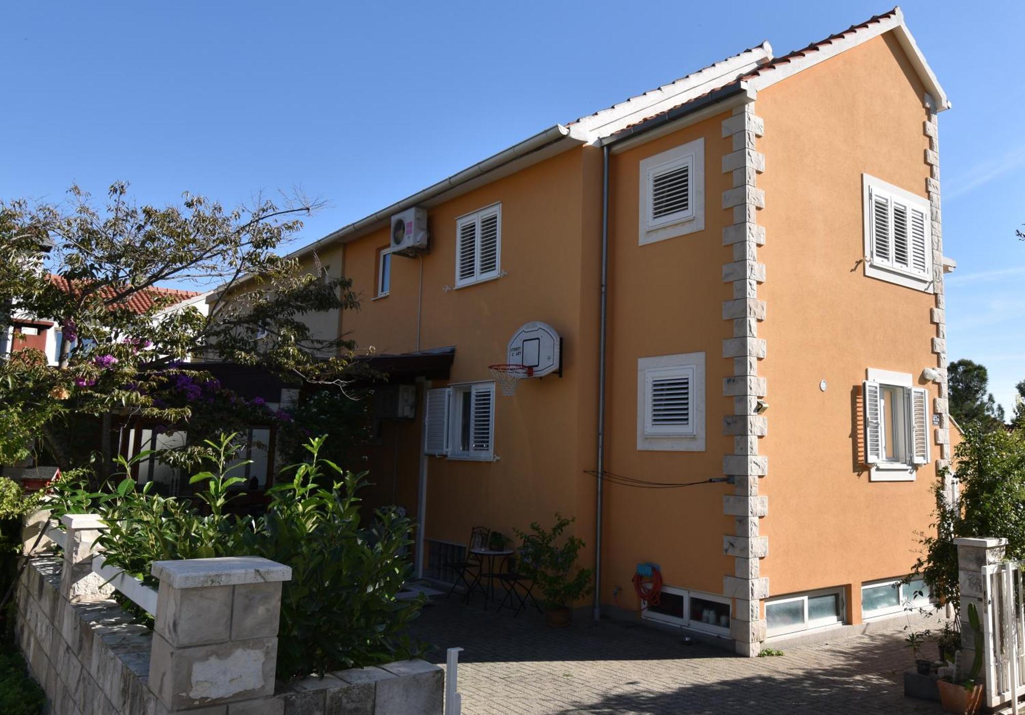 Apartment Andrea Orebić Buitenkant foto