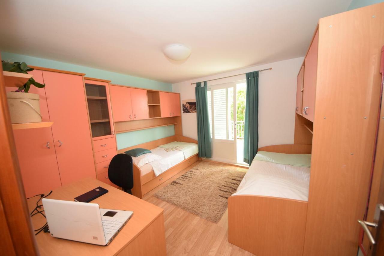 Apartment Andrea Orebić Buitenkant foto